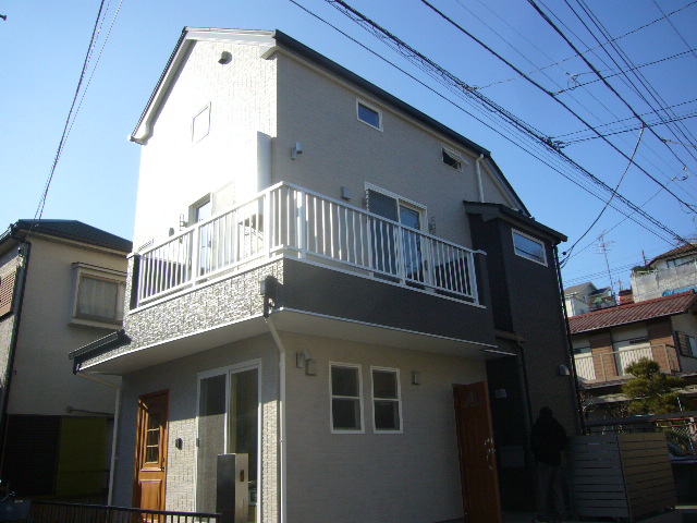 狭小完全2世帯住宅